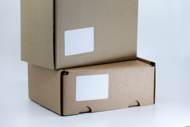 Crafting an Effective Returns Shipping and Returns Policy for Your Store